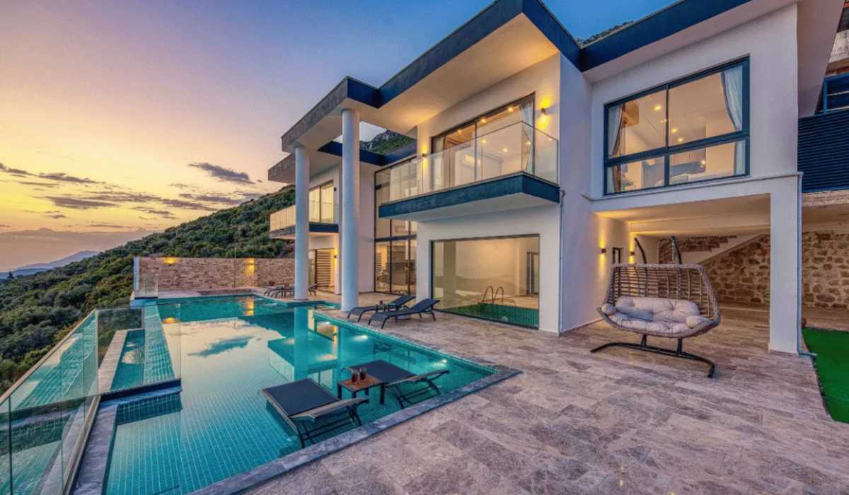 Luxury Property Management